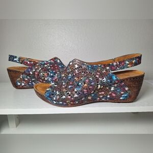 Bonavi Women’s Multicolor Slingback Clog Sandals